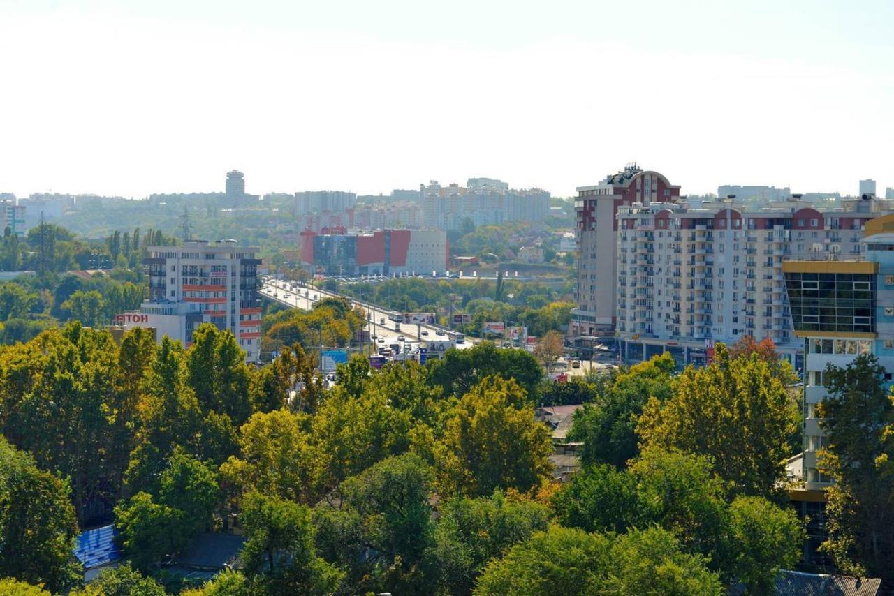 Уютная Квартира В Самом Центре. Κισινάου Εξωτερικό φωτογραφία